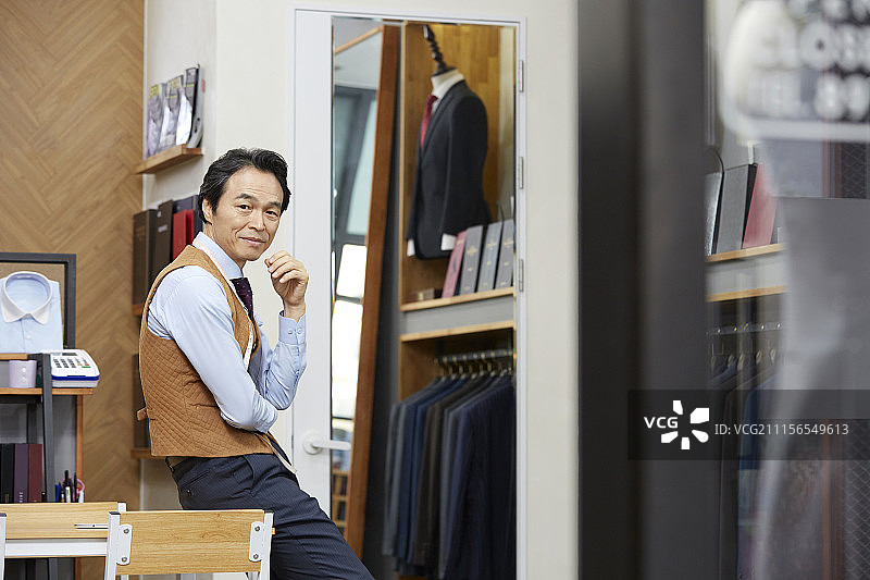 服装店时装设计师（韩系）图片素材