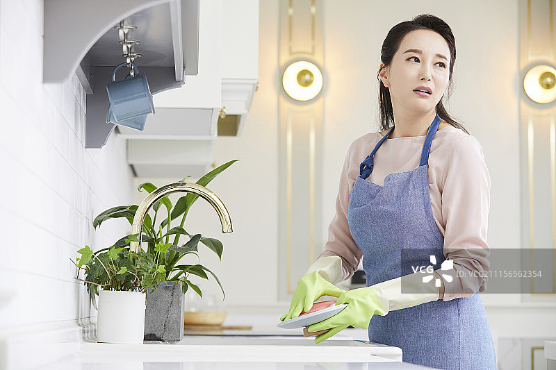 家庭、生活方式、家庭主妇,女,韩国人图片素材