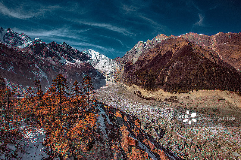 海螺沟冰川图片素材