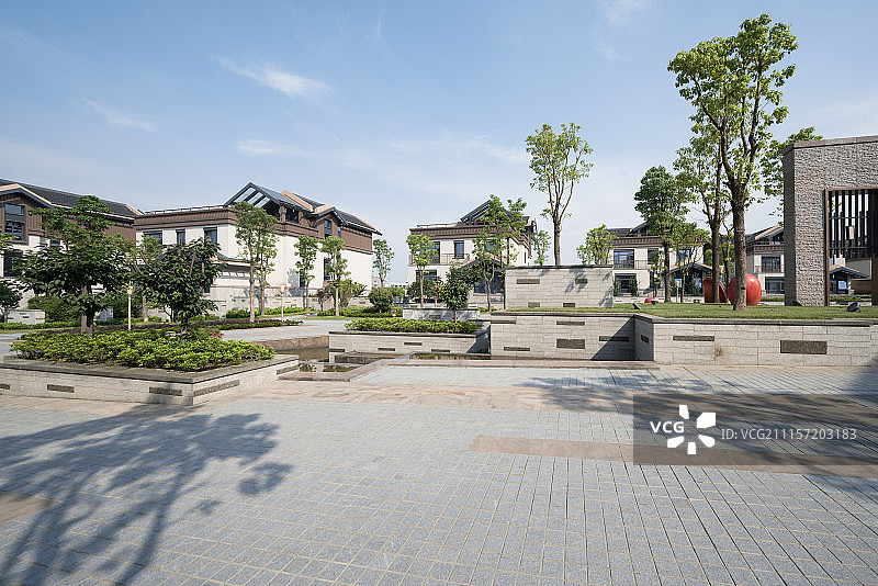 现代园林别墅建筑及广场空地背景图图片素材