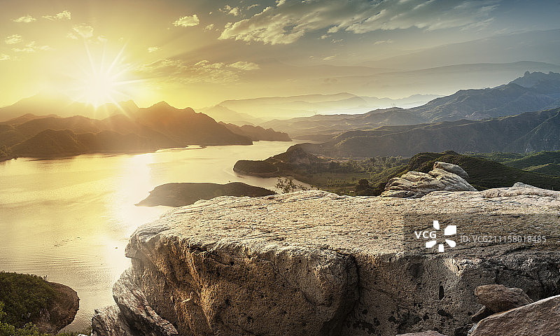 岩石平台图片素材