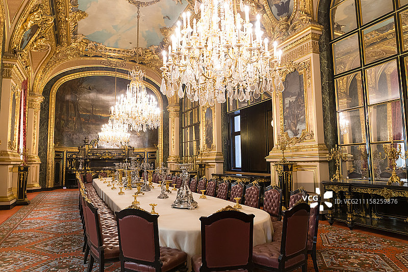 巴黎卢浮宫拿破仑三世寝宫图片素材