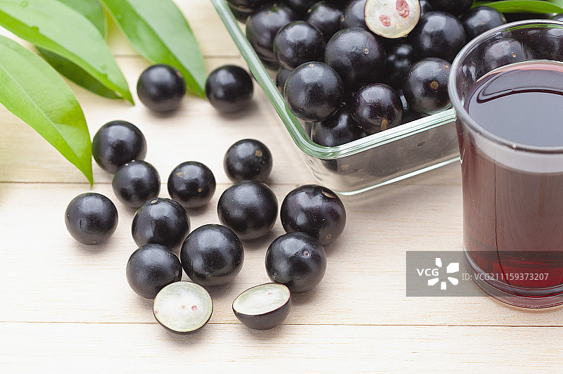 树葡萄与葡萄汁图片素材