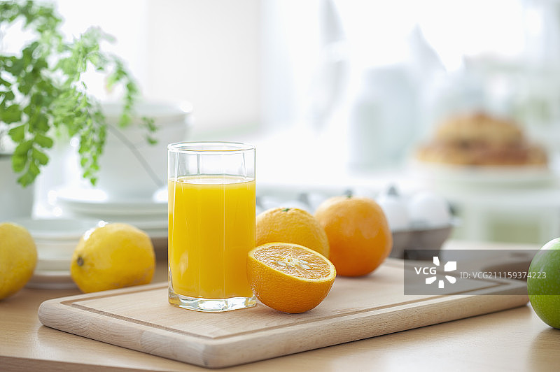 柳橙与柳橙汁图片素材