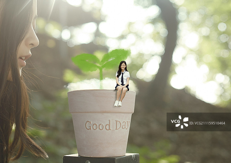 绿色能源概念合成图图片素材