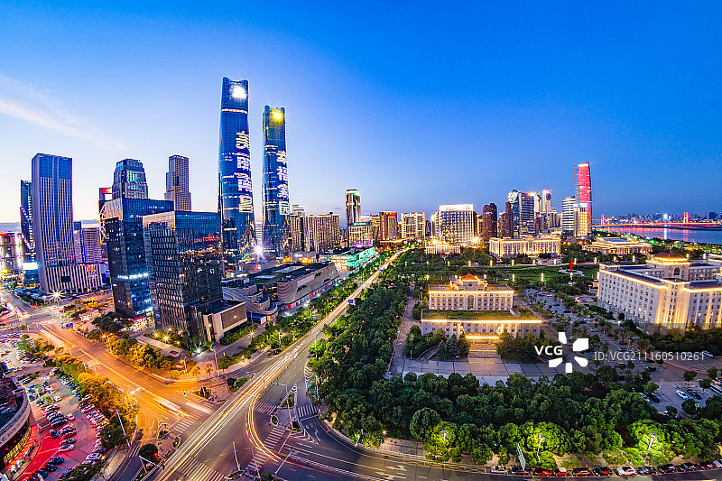 南昌红谷滩行政中心夜景图片素材