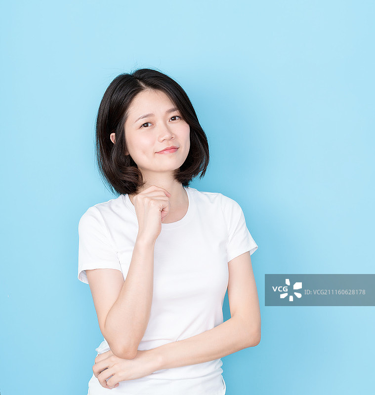 短发女生图片素材