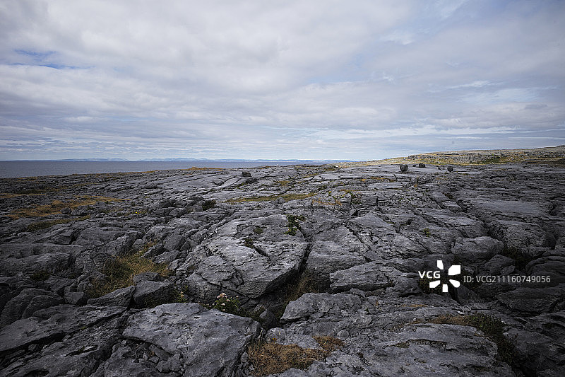 岩石平台-爱尔兰巴伦国家公园海岸图片素材
