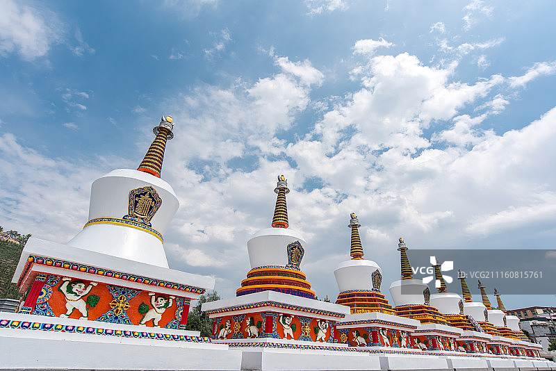 塔尔寺白塔图片素材