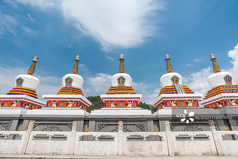塔尔寺白塔图片素材