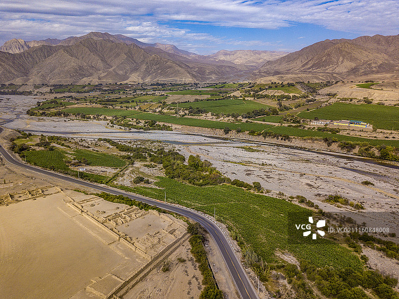 沙漠绿洲图片素材