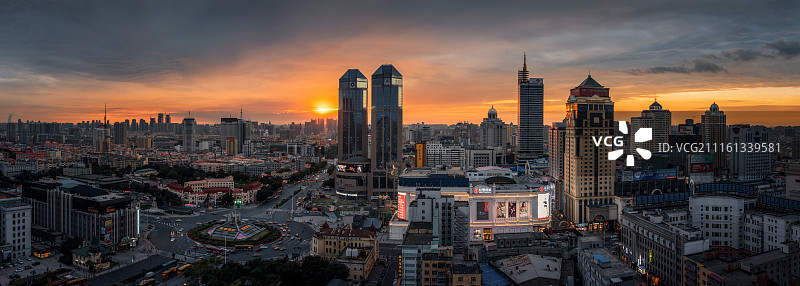 哈尔滨南岗区博物馆商圈夜景图片素材