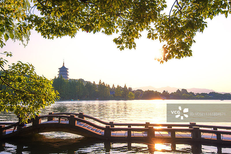 西湖长桥图片素材