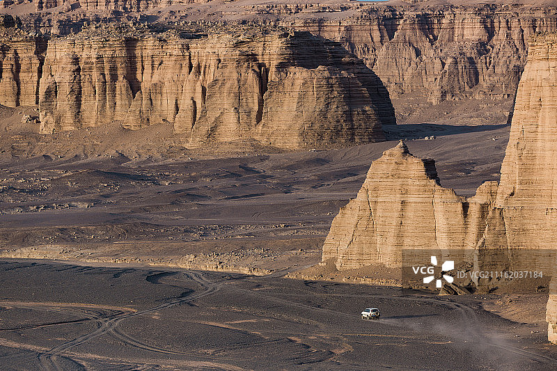 新疆罗布泊雅丹地貌图片素材