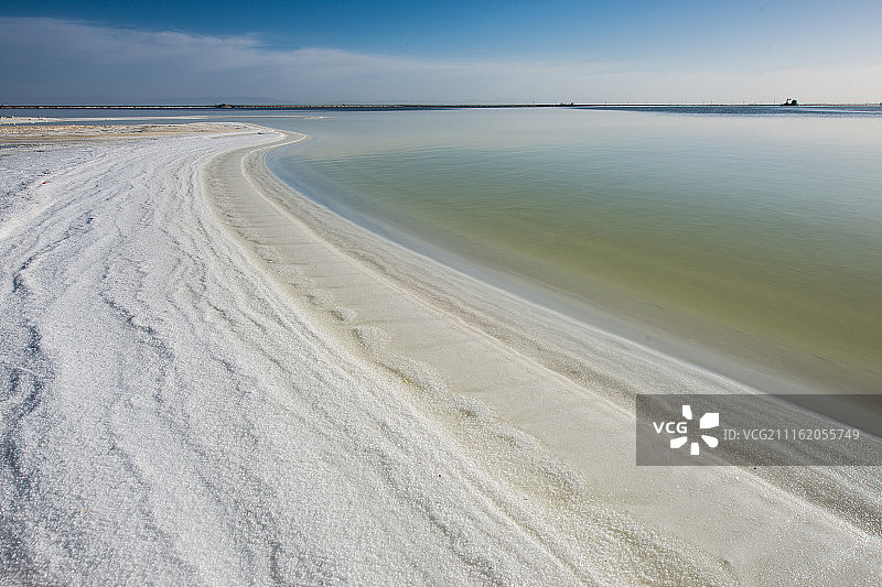 青海省乌兰县茶卡盐湖图片素材