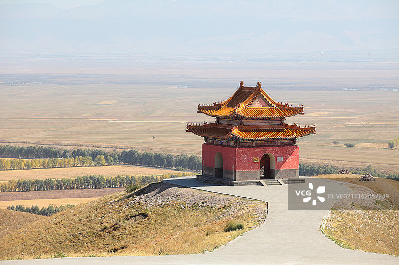 新疆伊犁昭苏县格登碑图片素材