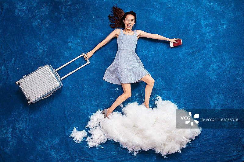 青年女人旅行图片素材