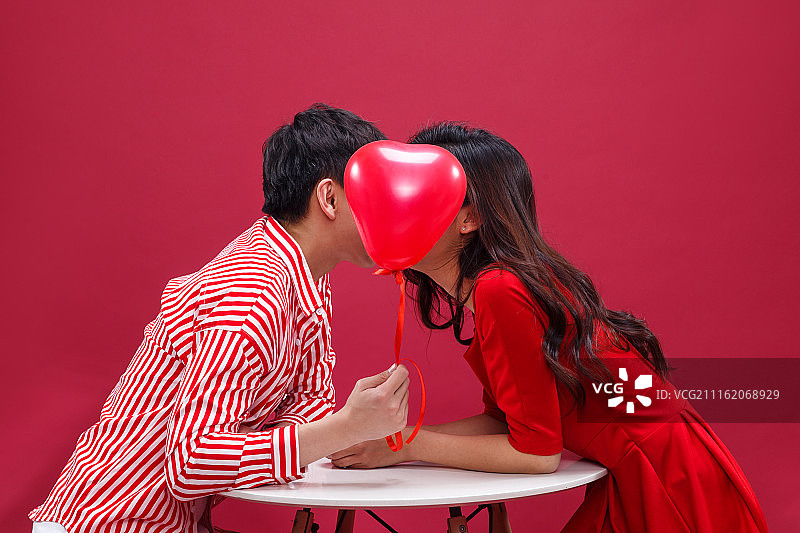 浪漫情侣图片素材