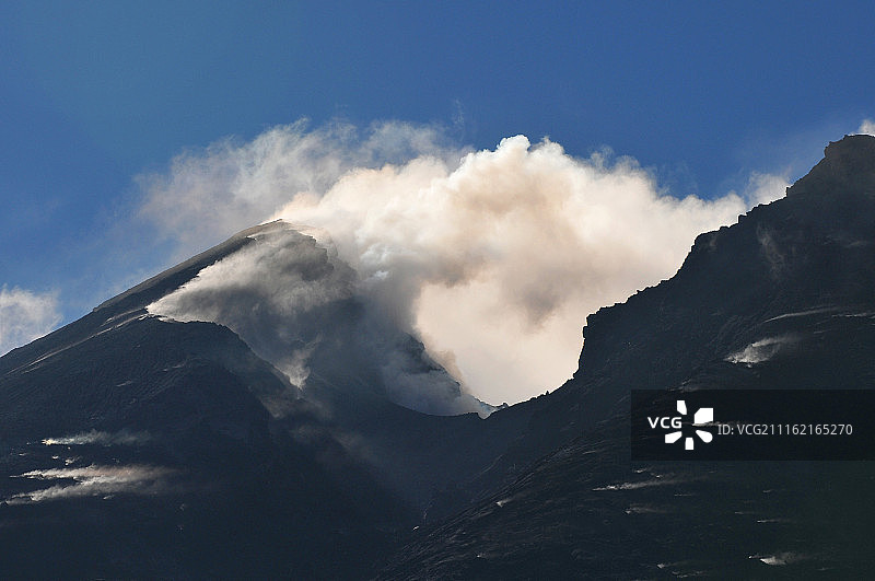 复杂的火山图片素材