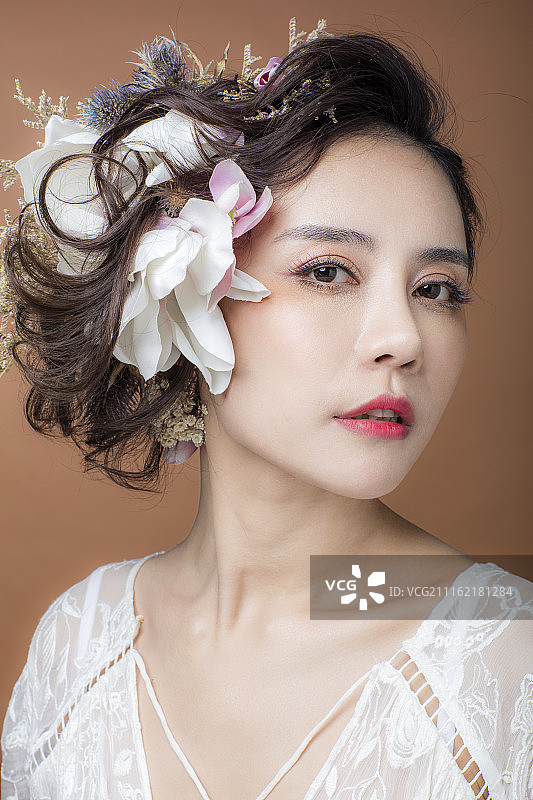 美丽的东方女性图片素材