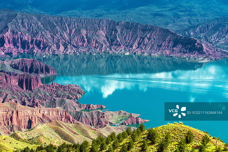 青海省尖扎县坎布拉国家森林公园图片素材