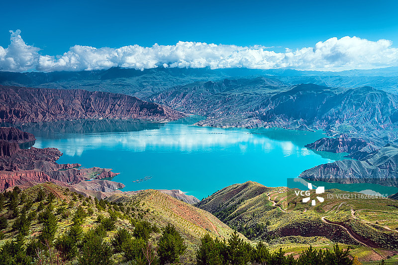 青海省尖扎县坎布拉国家森林公园图片素材