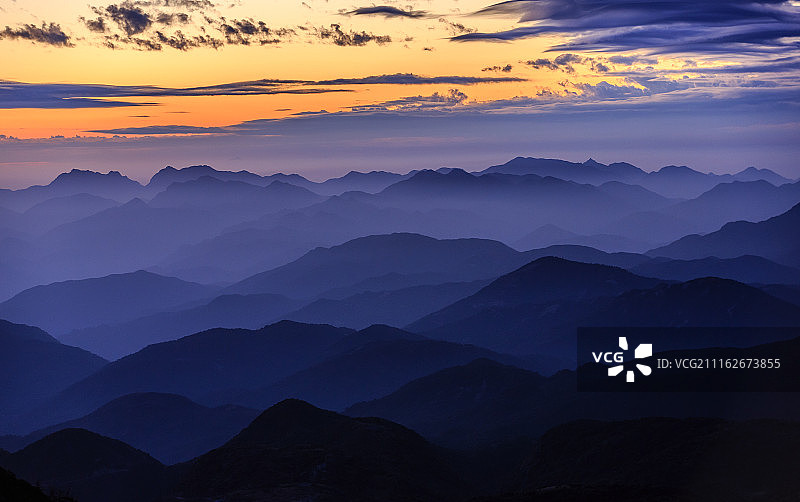 广东第一峰黄昏图片素材