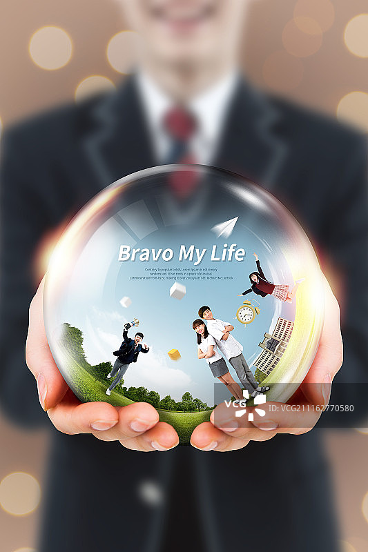 生命的喝彩，手中拿着一个玻璃球001图片素材