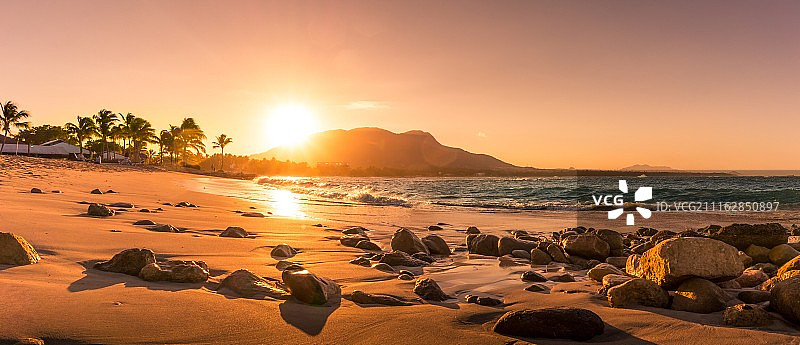 海岸线日落图片素材