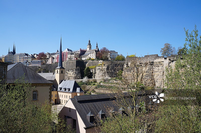 诺伊明斯特修道院春日景色图片素材