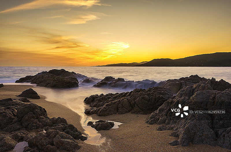 黄昏海岸线风光图片素材