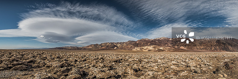 美国加州死亡谷魔鬼高尔夫球场风光图片素材