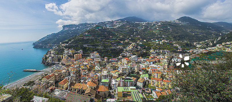 意大利阿马尔菲海岸城镇景观图片素材