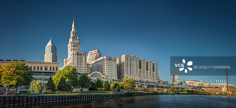美国克利夫兰现代城市天际线图片素材
