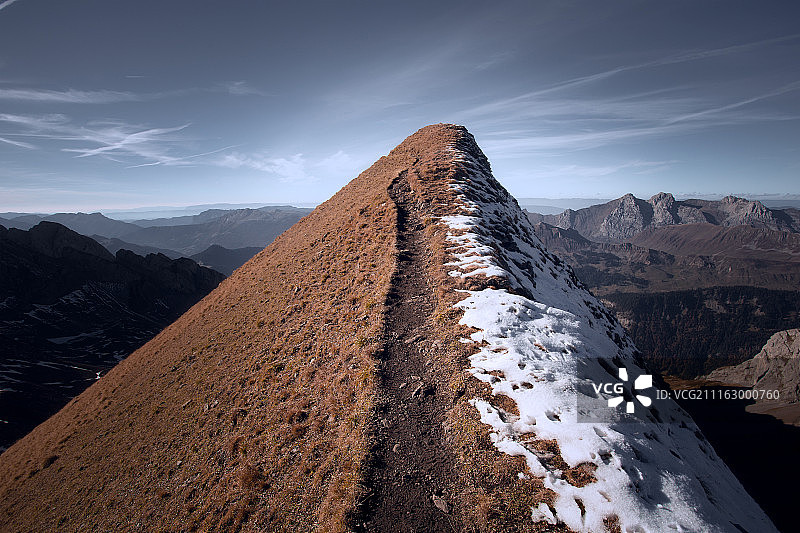 阿尔卑斯山峰图片素材