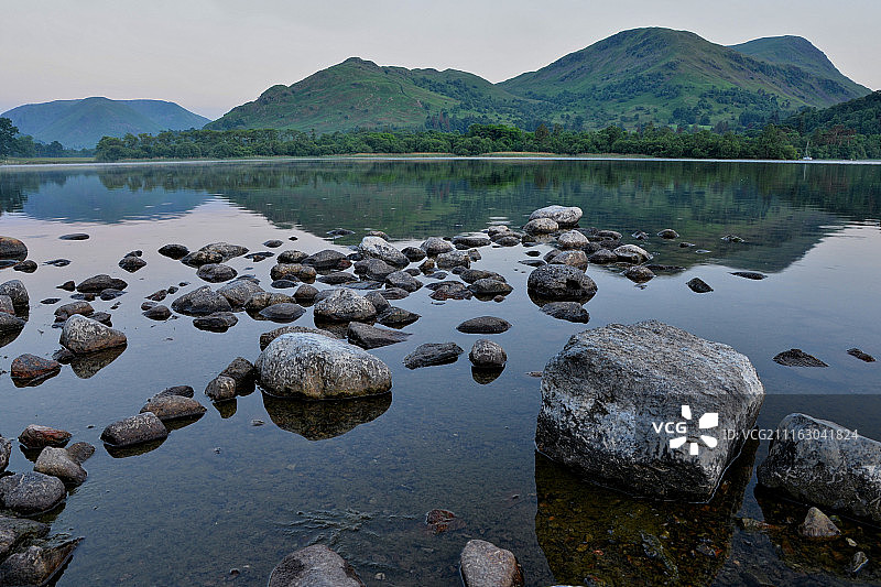 傍晚的厄尔斯沃特湖图片素材