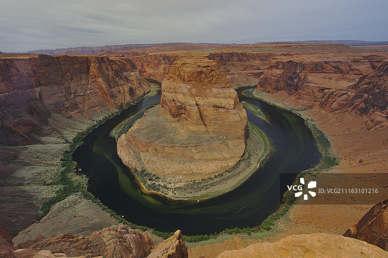 高角度拍摄的马蹄湾图片素材
