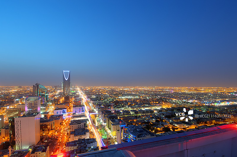 利雅得天际线夜景图片素材