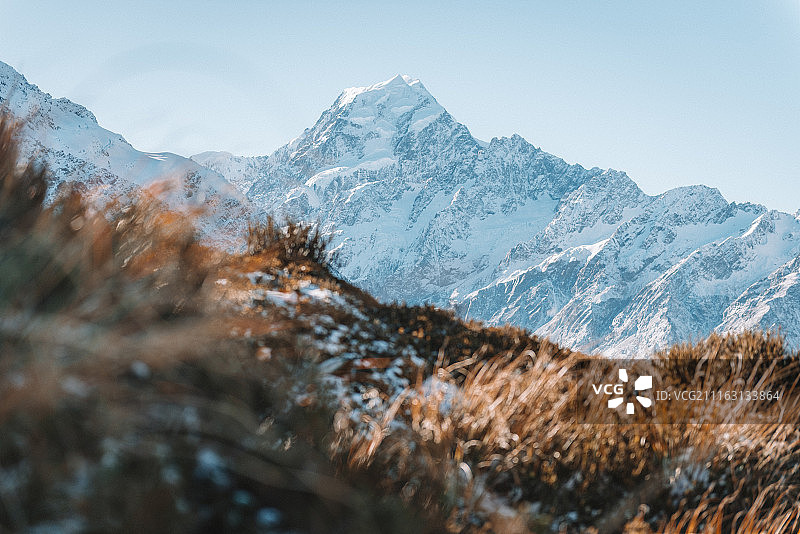 雪山山顶风光图片素材