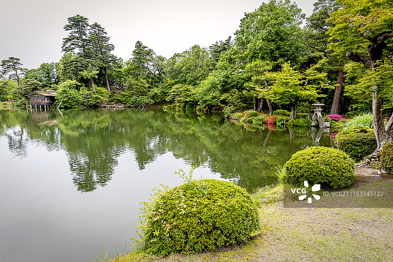 日式花园池塘景色图片素材