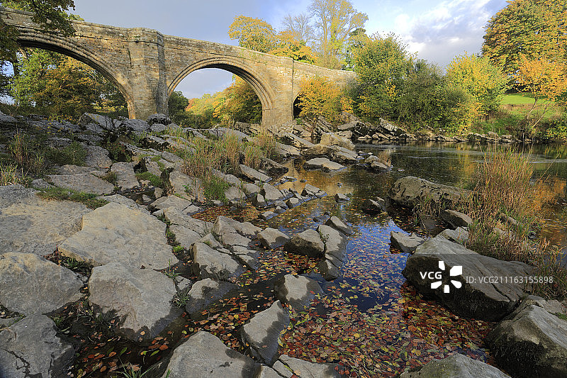 湖上的石桥图片素材