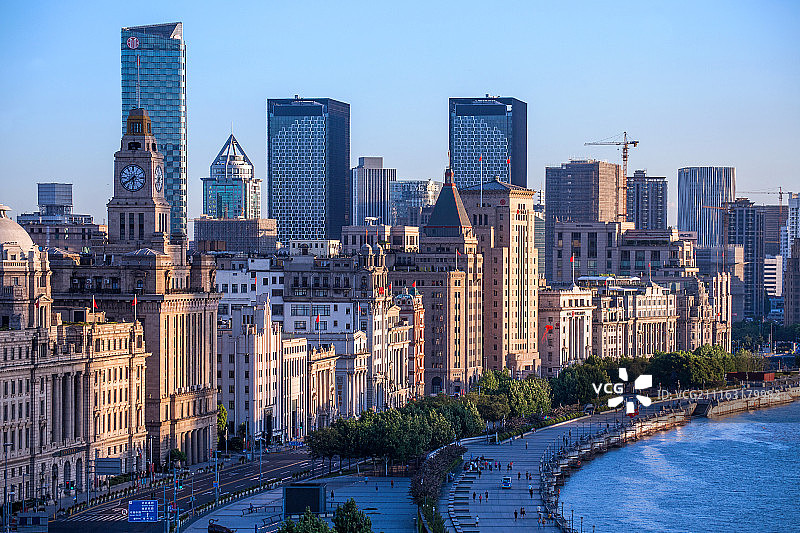 清晨上海外滩万国建筑群图片素材