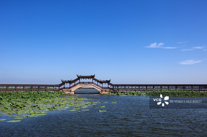 苏州昆山锦溪古镇廊桥图片素材