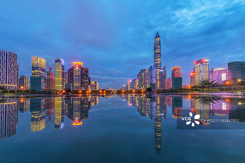 深圳市福田中心区CBD夜景图片素材