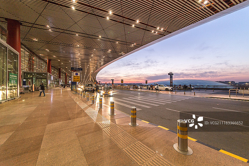 首都国际机场出发层图片素材