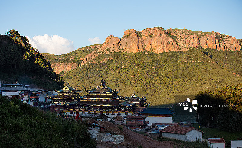 甘肃省甘南藏族自治州郎木寺镇高清风光图片素材