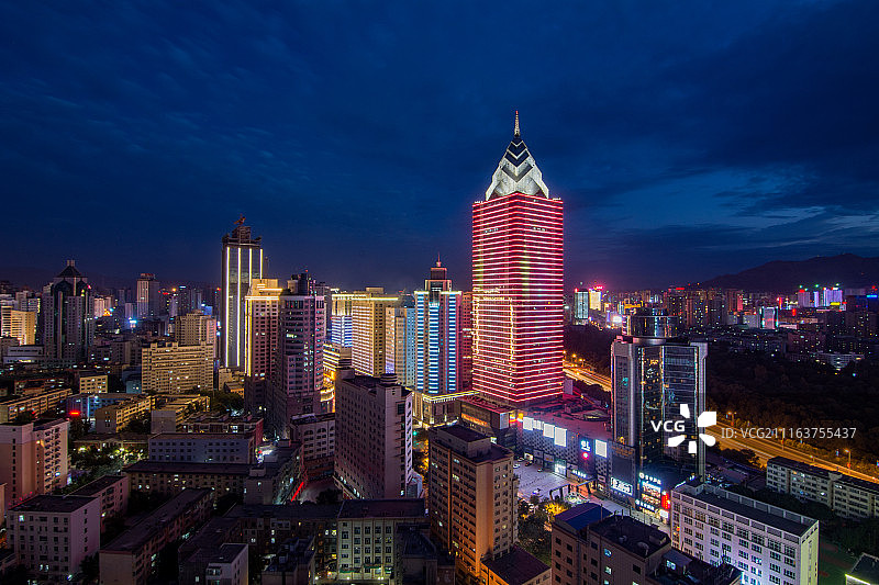 乌鲁木齐中天广场天际线夜景图片素材