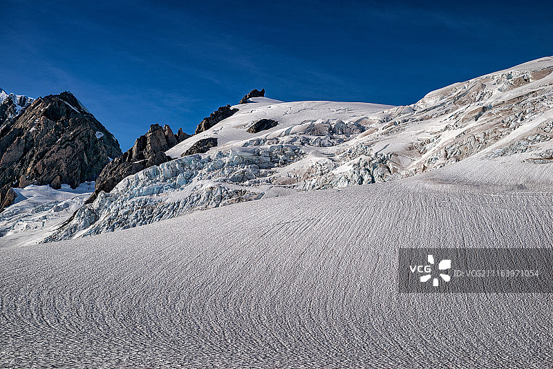 山区雪景图片素材