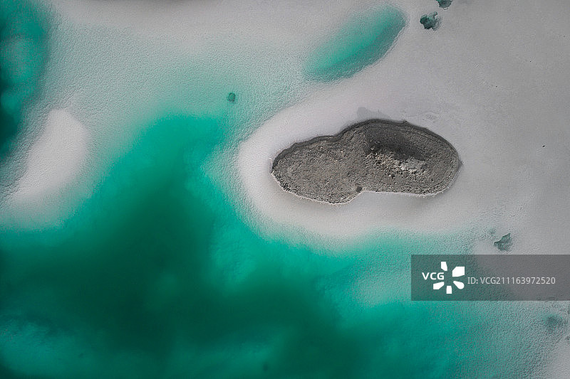 多彩盐湖图片素材