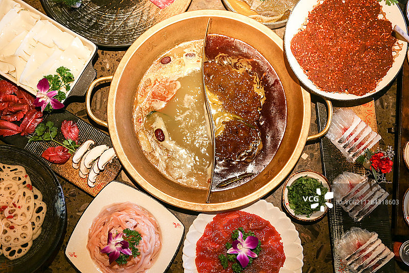 麻辣鸳鸯火锅图片素材